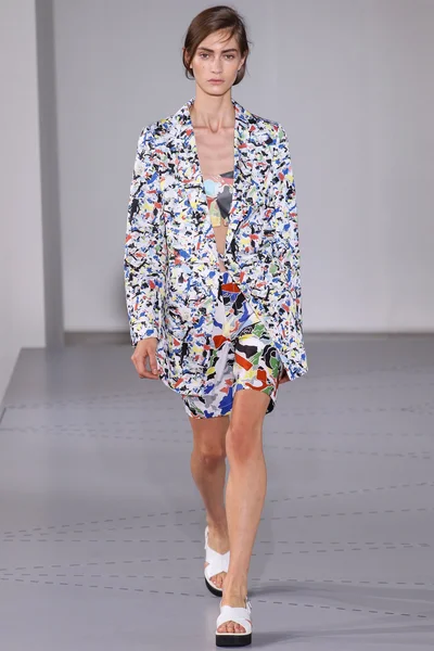 Look 17